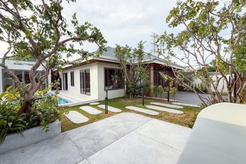 Villa in Phuket, Thailand 3 bedrooms № 154793 - photo 25