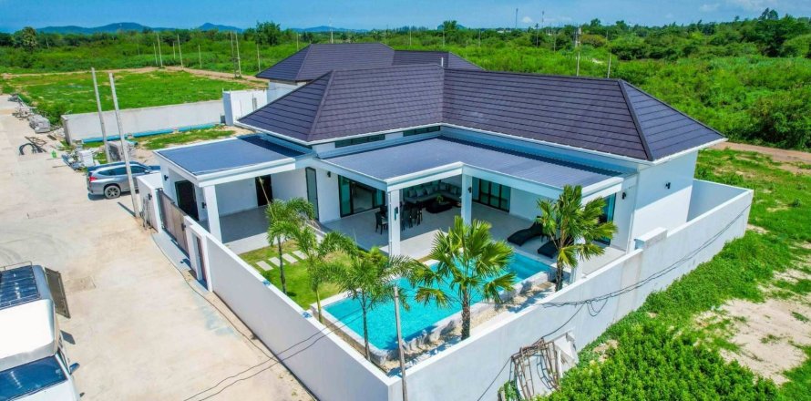 Villa à Hua Hin, Thaïlande 3 chambres № 154798