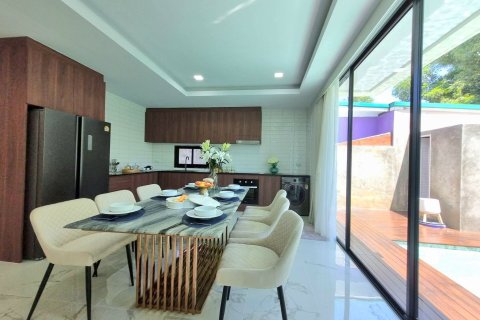 Villa in Pattaya, Thailand 5 bedrooms № 144729 - photo 14