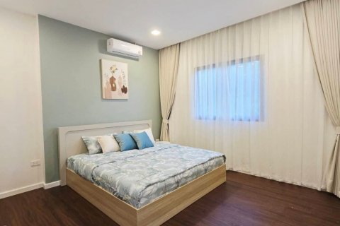 Villa in Pattaya, Thailand 5 bedrooms № 144729 - photo 2