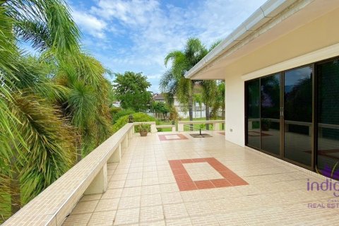 House in Mae Rim, Thailand 3 bedrooms № 55689 - photo 15