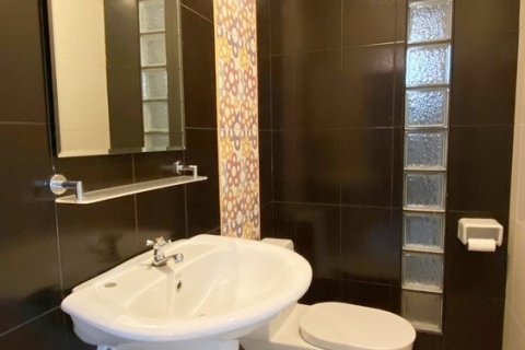 House in Mae Rim, Thailand 3 bedrooms № 55689 - photo 16