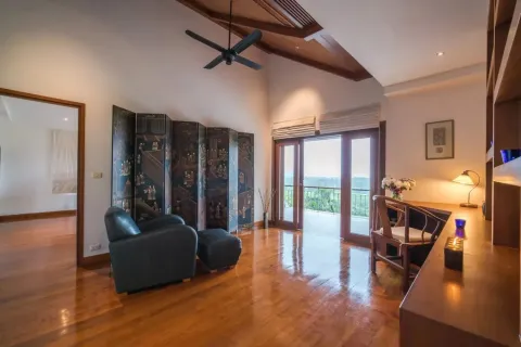 House on Layan Beach, Thailand 4 bedrooms № 134312 - photo 15
