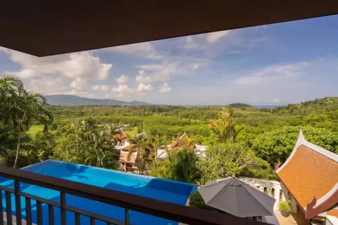 House on Layan Beach, Thailand 4 bedrooms № 134312 - photo 24
