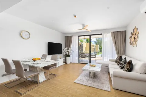 Condo in Bang Tao, Thailand, 2 bedrooms  № 134311 - photo 10