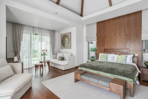 House in Bang Tao, Thailand 4 bedrooms № 134313 - photo 30