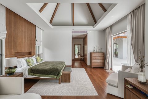 House in Bang Tao, Thailand 4 bedrooms № 134313 - photo 29