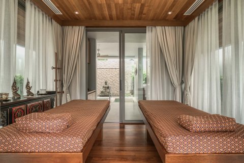 House in Bang Tao, Thailand 4 bedrooms № 134313 - photo 20