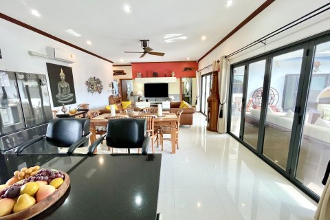 Вилла в Хуа Хине, Таиланд с 5 спальнями  № 155971 - фото 15