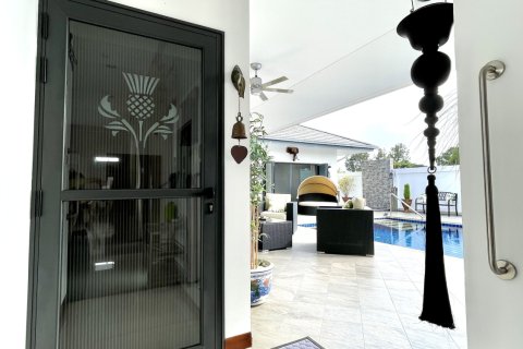 Вилла в Хуа Хине, Таиланд с 5 спальнями  № 155971 - фото 12