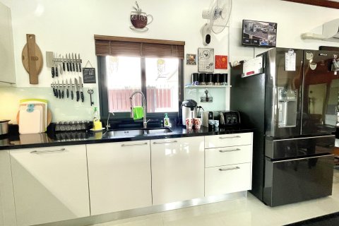 Вилла в Хуа Хине, Таиланд с 5 спальнями  № 155971 - фото 17