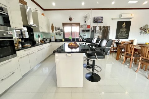 Вилла в Хуа Хине, Таиланд с 5 спальнями  № 155971 - фото 14