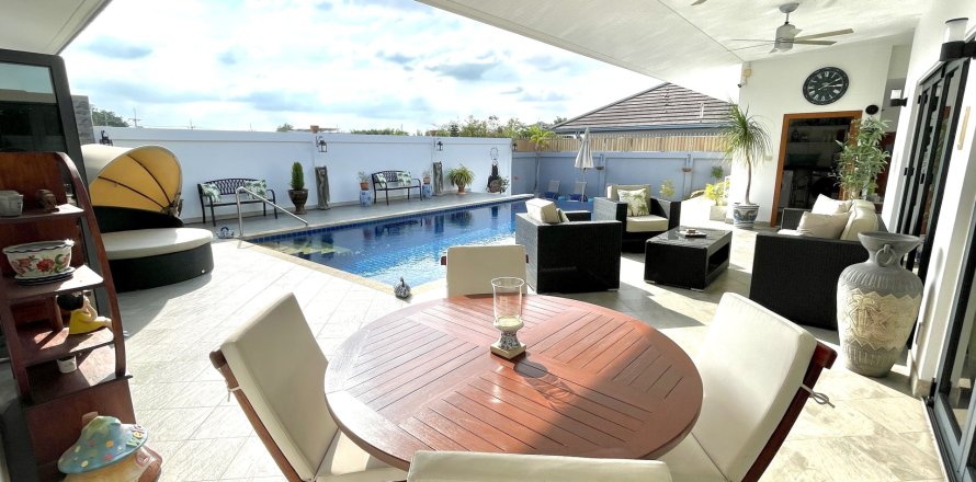 Вилла в Хуа Хине, Таиланд с 5 спальнями  № 155971