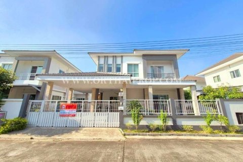 Дом в Банг Яйе, Таиланд с 3 спальнями  № 155972 - фото 1