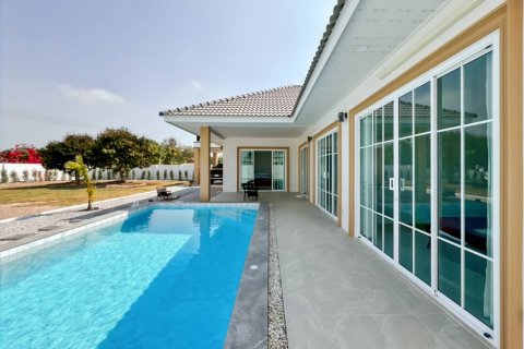 Вилла в Хуа Хине, Таиланд с 3 спальнями  № 157352 - фото 2