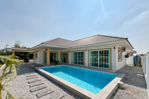 Вилла в Хуа Хине, Таиланд с 3 спальнями  № 157352