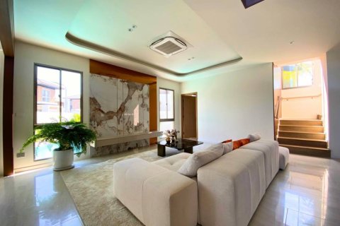 Дом в Паттайе, Таиланд с 4 спальнями  № 157351 - фото 6