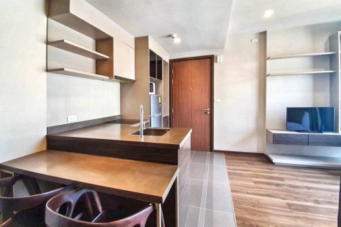 Condo in Bangkok, Thailand, 1 bedroom  № 161119 - photo 2