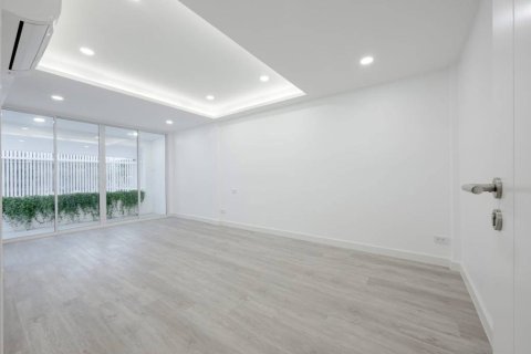 Townhouse in Bangkok, Thailand 4 bedrooms № 161118 - photo 9