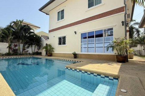 Villa à Hua Hin, Thaïlande 4 chambres № 161116