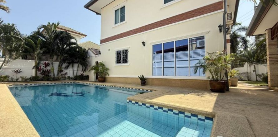 Villa à Hua Hin, Thaïlande 4 chambres № 161116