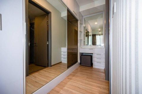 Condo in Bangkok, Thailand, 1 bedroom  № 161120 - photo 7