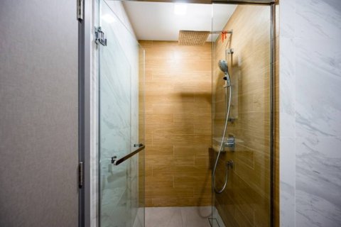 Condo in Bangkok, Thailand, 1 bedroom  № 161120 - photo 8