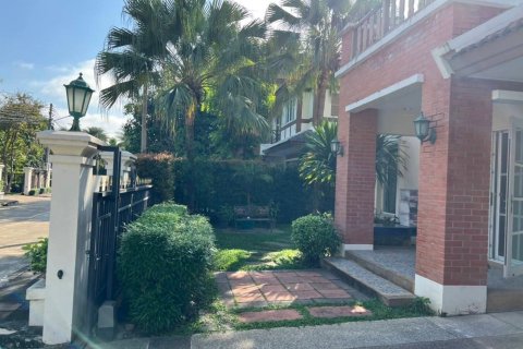 Дом в Чиангмае, Таиланд с 3 спальнями  № 136288 - фото 2