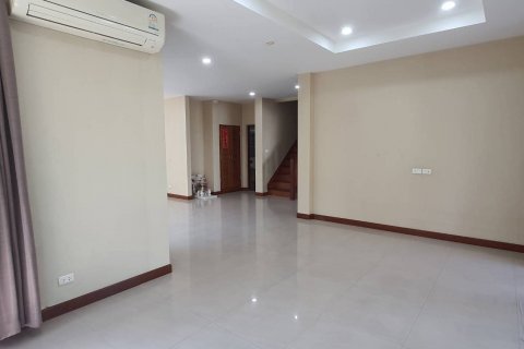 Дом в Чиангмае, Таиланд с 3 спальнями  № 136288 - фото 18