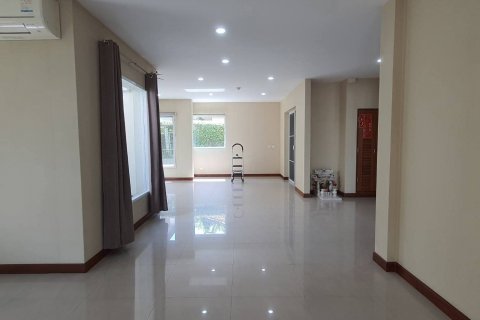 Дом в Чиангмае, Таиланд с 3 спальнями  № 136288 - фото 9