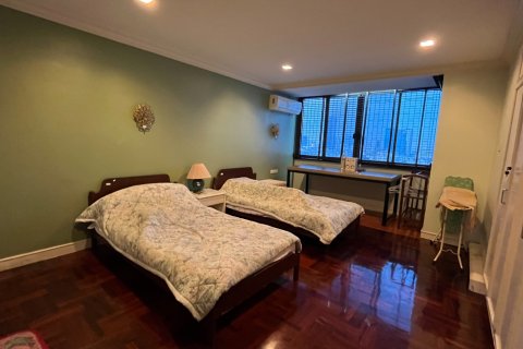 Condo à Watthana, Bangkok, Thaïlande, 3 chambres № 201038 - photo 4