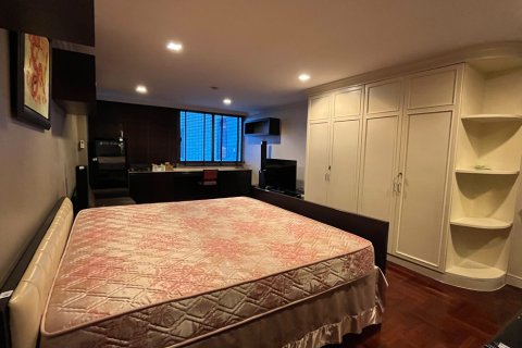 Condo à Watthana, Bangkok, Thaïlande, 3 chambres № 201038 - photo 5