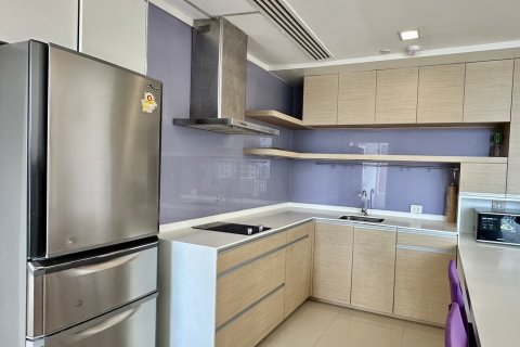 Condo à Watthana, Bangkok, Thaïlande, 3 chambres № 201043 - photo 12