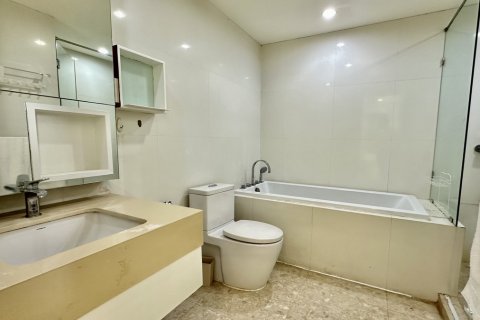 Condo à Watthana, Bangkok, Thaïlande, 3 chambres № 201043 - photo 9