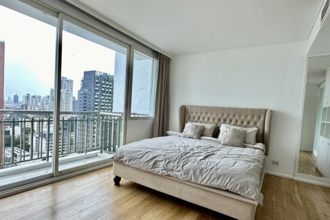 Condo à Watthana, Bangkok, Thaïlande, 3 chambres № 201043 - photo 15