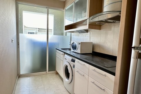 Condo à Watthana, Bangkok, Thaïlande, 2 chambres № 201037 - photo 8