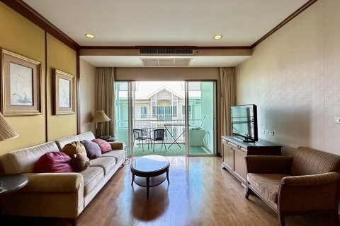 Condo à Watthana, Bangkok, Thaïlande, 2 chambres № 201037 - photo 9