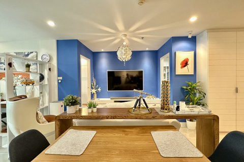 Condo à Watthana, Bangkok, Thaïlande, 2 chambres № 201040 - photo 12