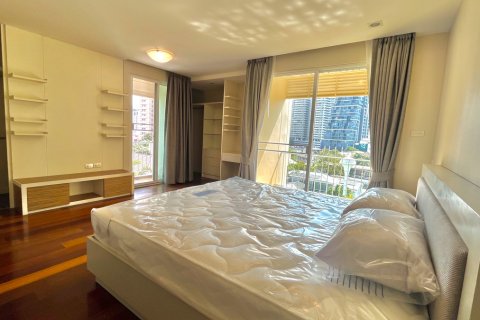 Condo à Watthana, Bangkok, Thaïlande, 2 chambres № 201042 - photo 15
