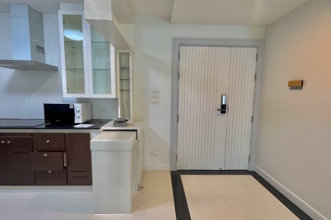 Condo à Watthana, Bangkok, Thaïlande, 2 chambres № 201042 - photo 8