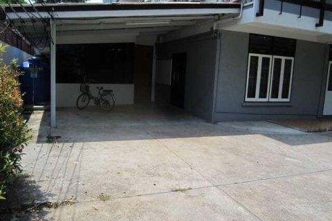House in Bangkok, Thailand 3 bedrooms № 157534 - photo 13