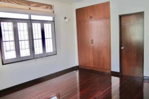 House in Bangkok, Thailand 3 bedrooms № 157534 - photo 4