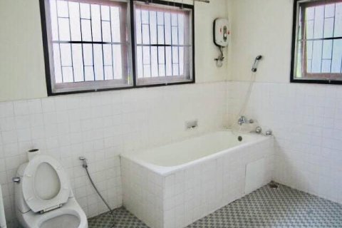 House in Bangkok, Thailand 3 bedrooms № 157534 - photo 3