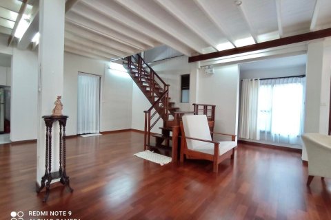 House in Bangkok, Thailand 4 bedrooms № 157539 - photo 16
