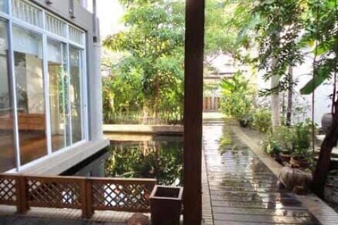 House in Bangkok, Thailand 3 bedrooms № 157538 - photo 12
