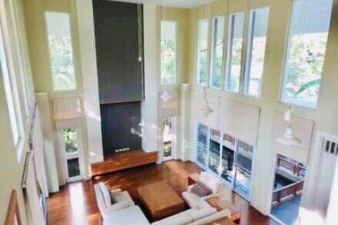 House in Bangkok, Thailand 3 bedrooms № 157538 - photo 10