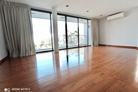 House in Bangkok, Thailand 4 bedrooms № 157535 - photo 11