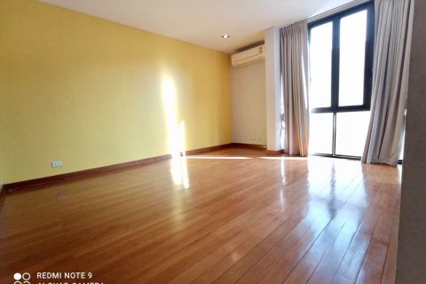 House in Bangkok, Thailand 4 bedrooms № 157535 - photo 14