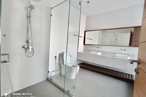 House in Bangkok, Thailand 4 bedrooms № 157535 - photo 9