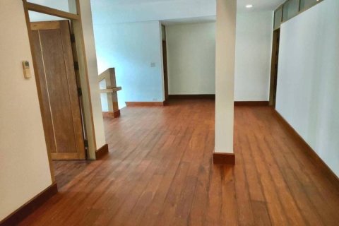 House in Bangkok, Thailand 5 bedrooms № 157536 - photo 8